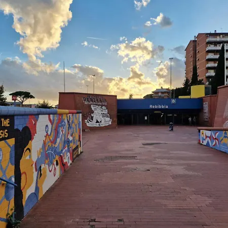 Casalú - Giardino Privato - Parcheggio Gratuito - 600mt Da Metro Rebibbia Roma