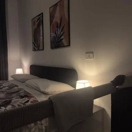 Casalú - Giardino Privato - Parcheggio Gratuito - 600mt Da Metro Rebibbia Appartamento *