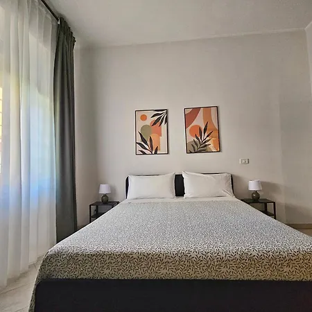 Casalu - Giardino Privato Parcheggio Metro B Apartment